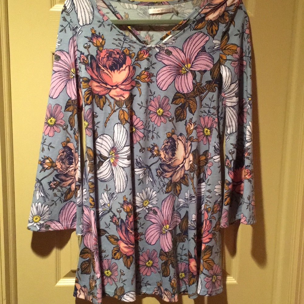 NWT floral print dress size S